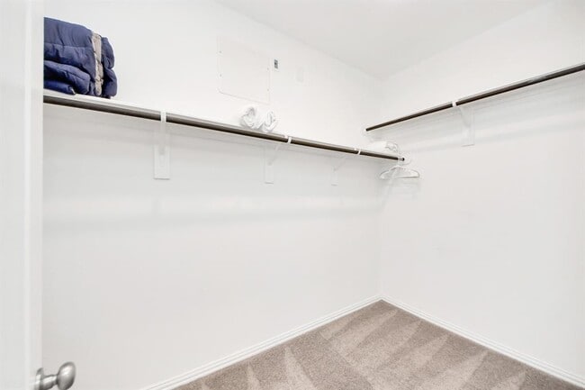 Building Photo - 8034 Royal Palm Dr
