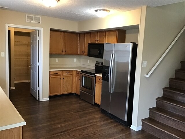 Building Photo - 8838 Squire Boone Ct