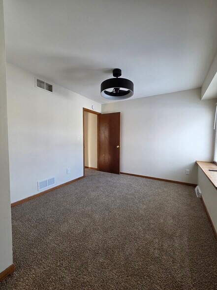 Bedroom 2 - 2002 Madera St