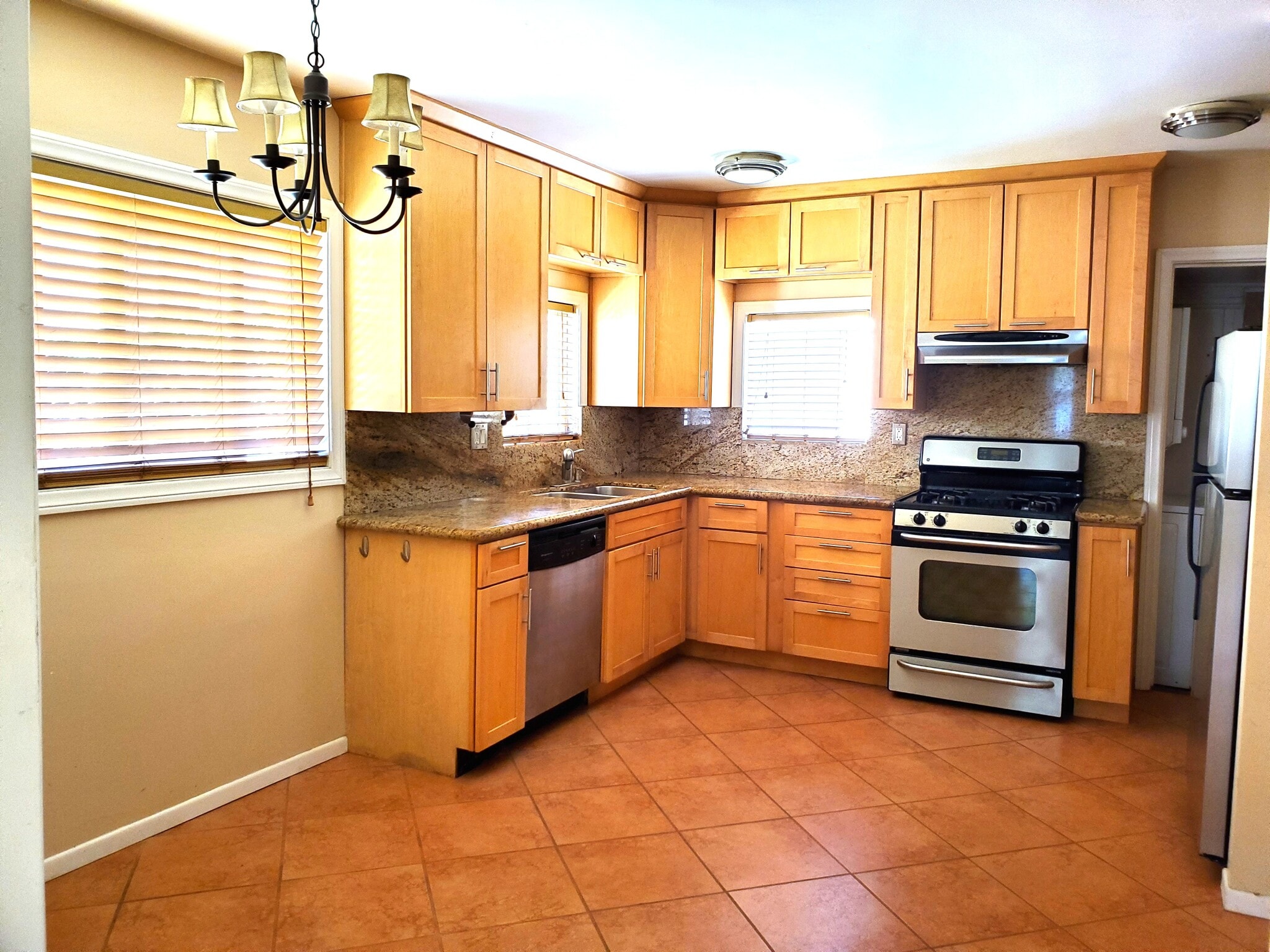 Kitchen (PAINT is now WHITE) - 10832 Westminster Ave
