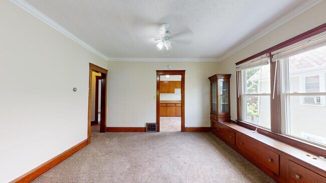 Building Photo - 1285 Cranford Ave
