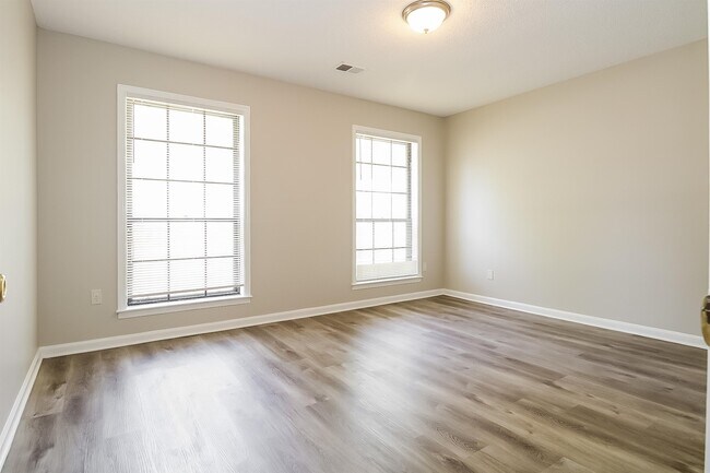 Building Photo - 4334 E Hunters Glen St