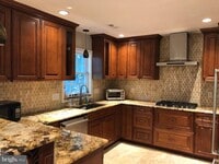 Building Photo - 9671 Britford Dr