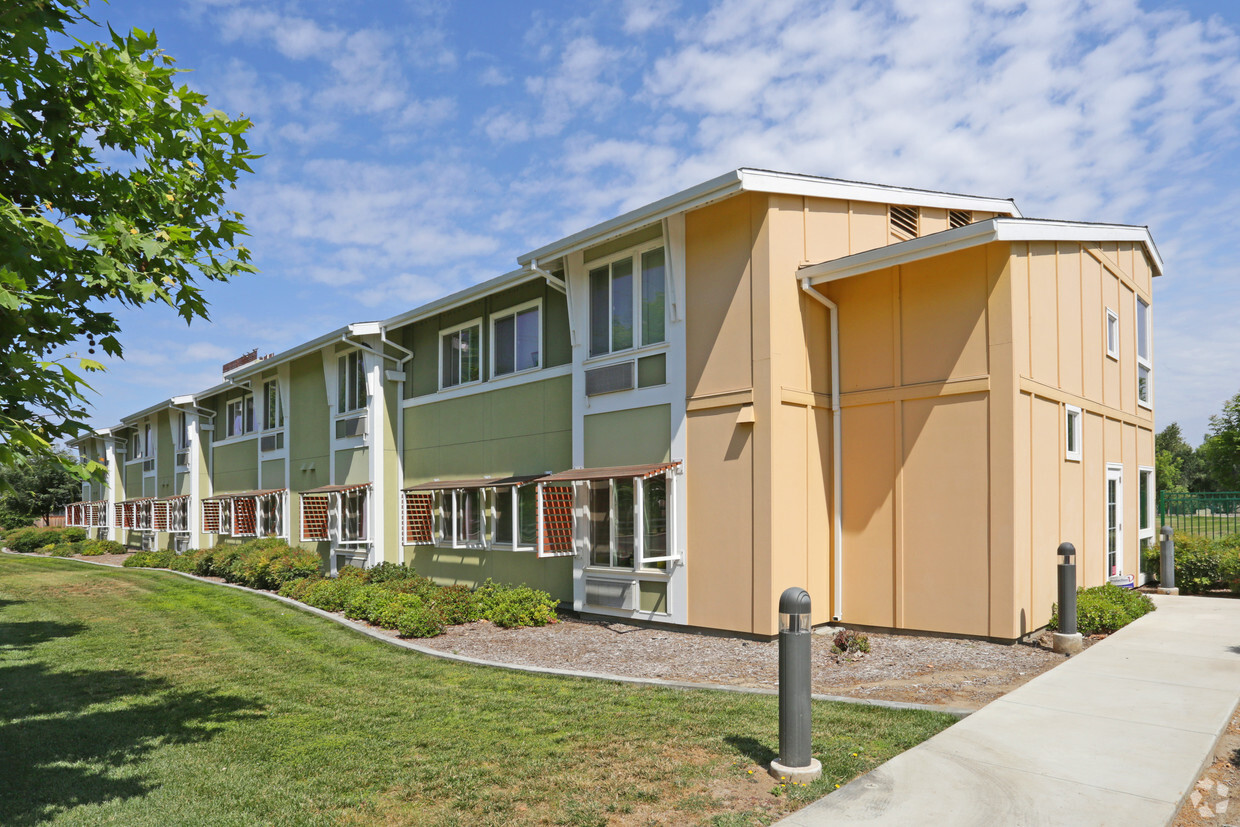 sierra gardens apartments visalia