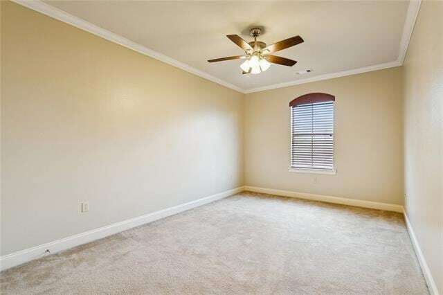 Building Photo - 108 Valiant Ln