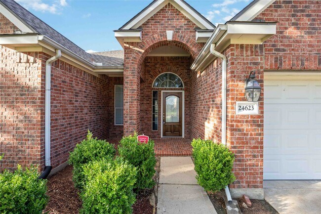 Building Photo - 24623 Blane Dr
