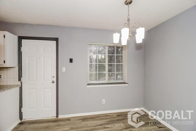 Building Photo - 641 Powder Springs St