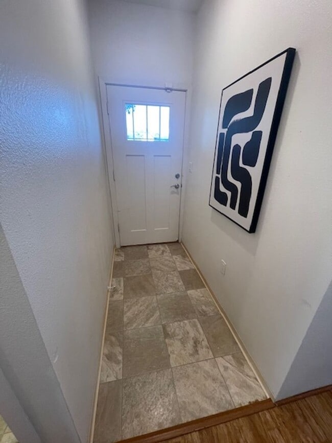 Building Photo - Pet Friendly- Corner Unit- Pohakala at Mehana! 2 bed/ 2 bath/ 2 parking