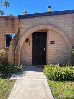 Building Photo - 3036 N 32nd St