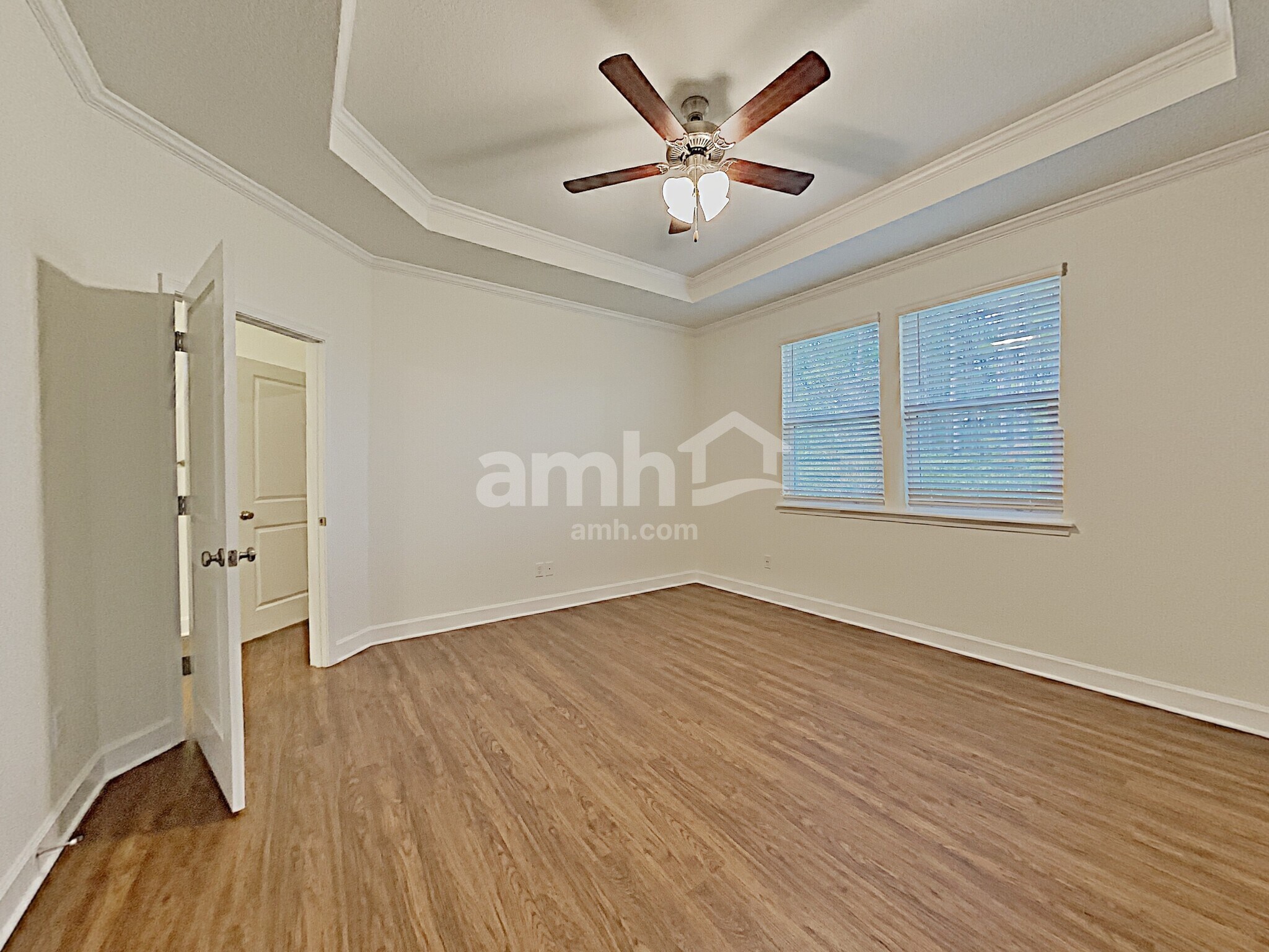 Building Photo - 437 Sandstone Dr
