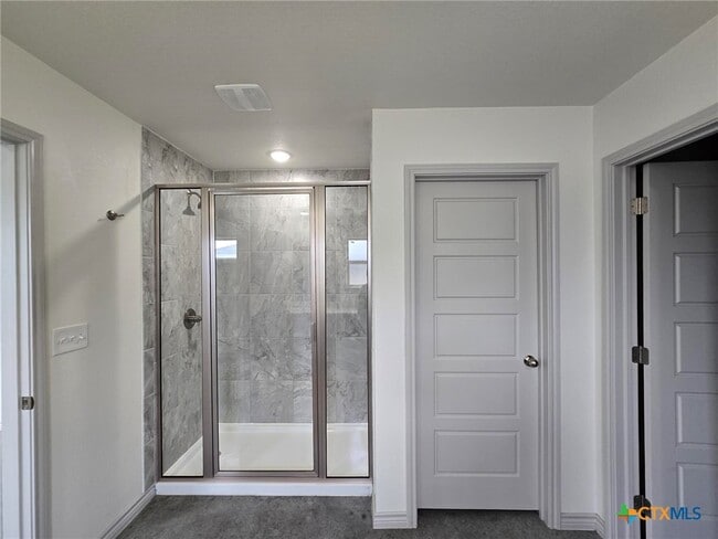 Building Photo - 818 Freedom Cir