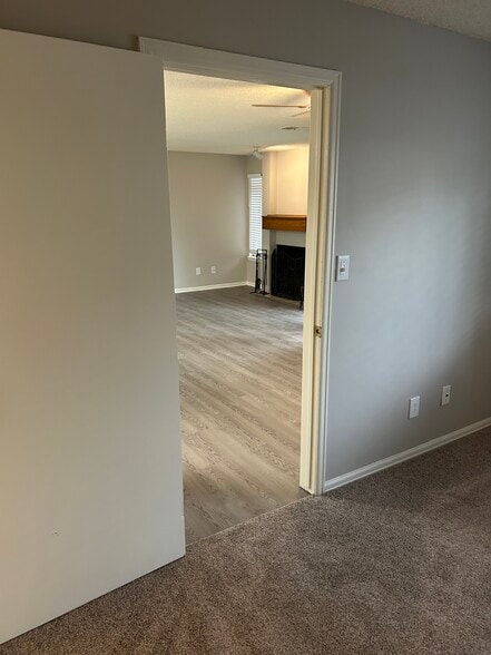 Building Photo - 3686 Iguana Dr