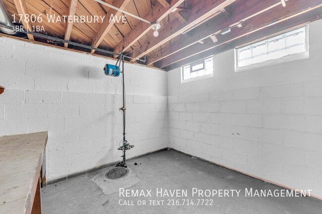 Building Photo - 17806 Waterbury Ave