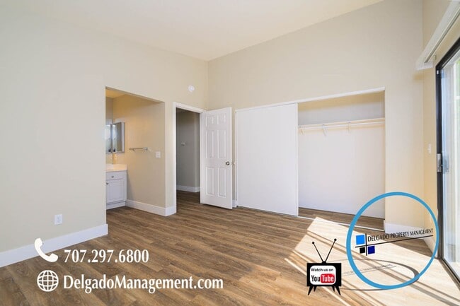 Building Photo - Newly remodeled Glen Cove 4BD single level home