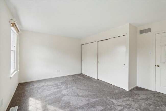 Building Photo - Single Family Home for Rent in Downingtown School District!