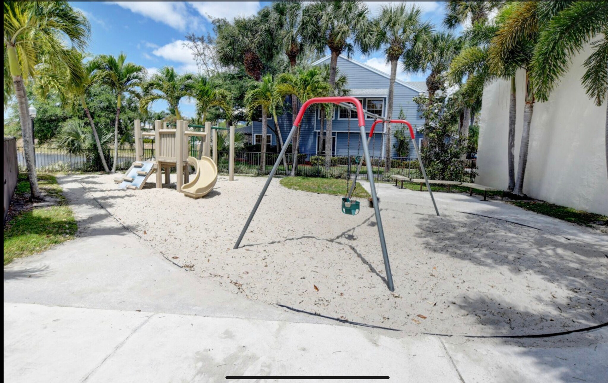 Building Photo - 5286 Sapphire Vly