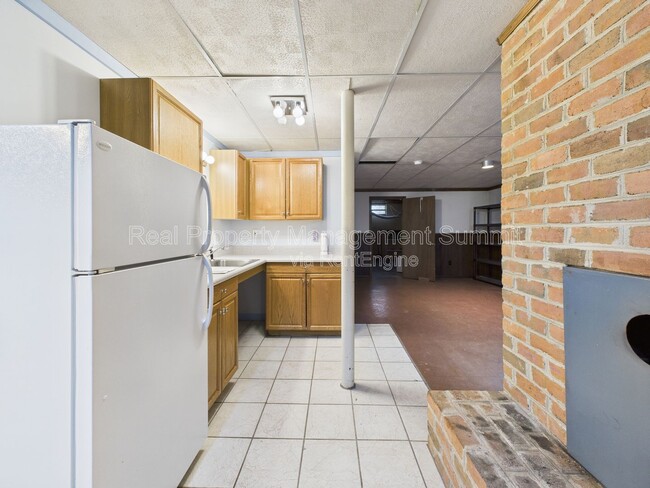 Building Photo - 1233 Pinehurst Rd