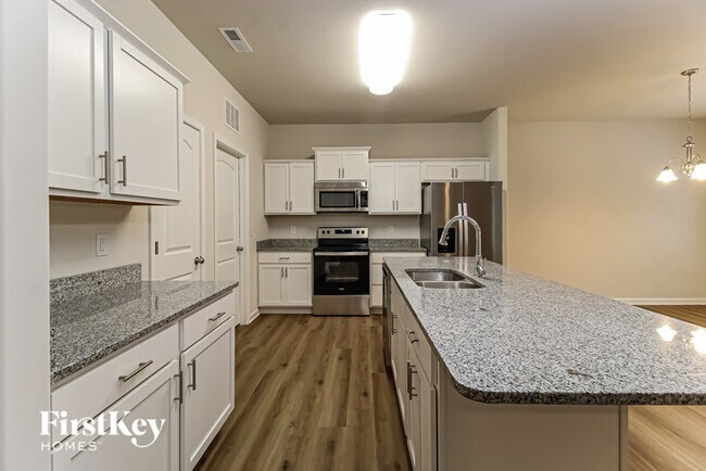 Building Photo - 1136 Scarlett Dr