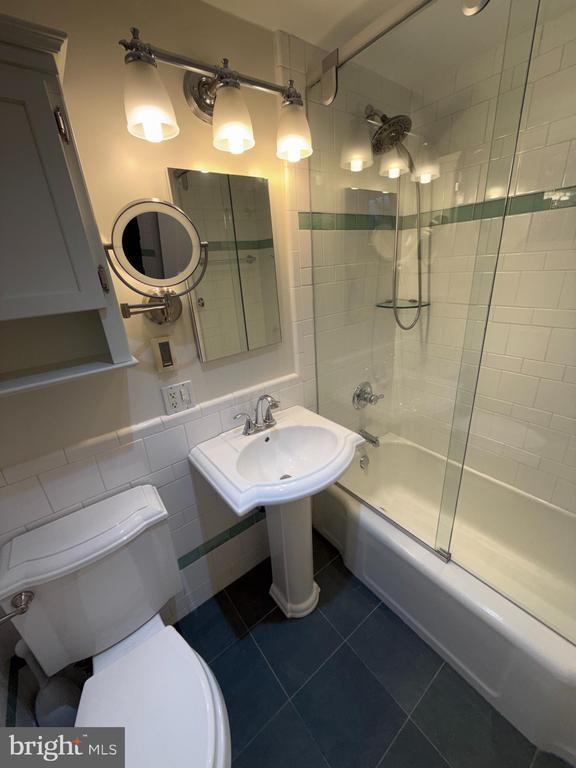 Building Photo - 1612 Mt Eagle Pl