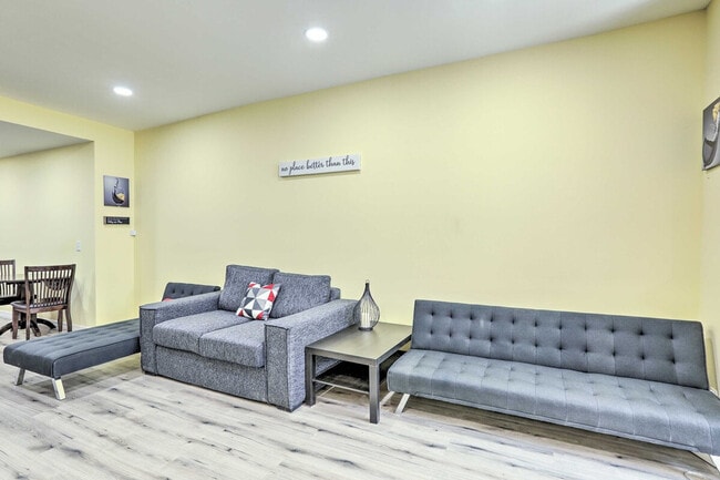 Building Photo - 1621 St. Paul St