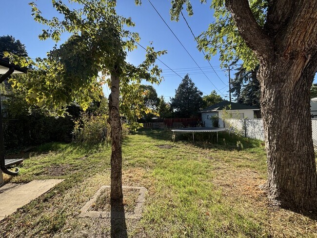 Building Photo - 2731 Harrison Blvd