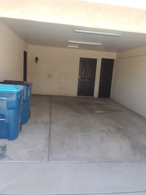 Building Photo - 2931 Sombrero Dr