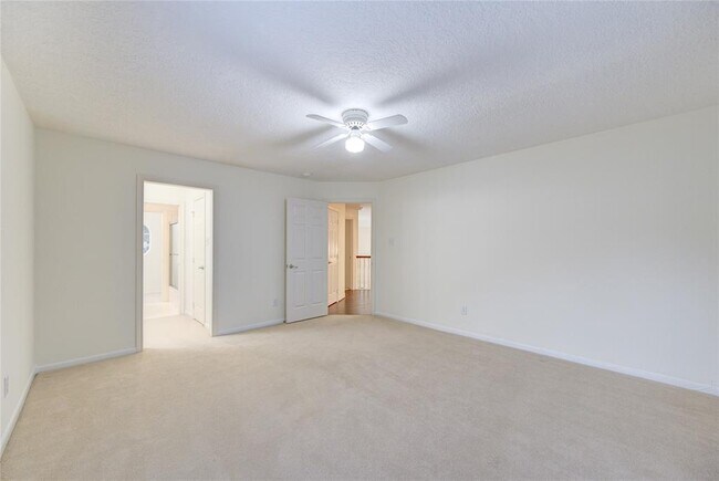 Building Photo - 19330 Foxtree Ln