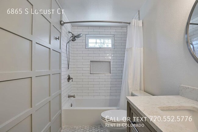 Building Photo - 6865 S Locust Ct