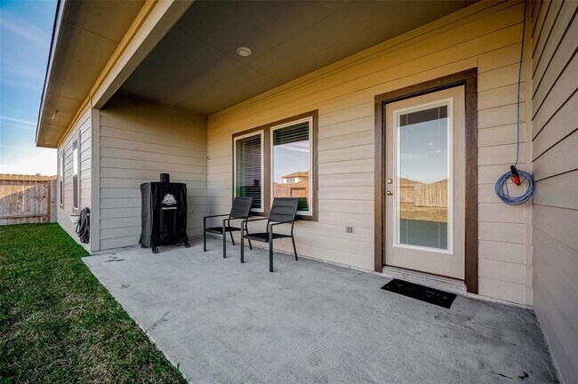Building Photo - 6911 Amber Clf Ln