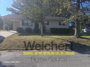 Building Photo - 606 Linda Ln