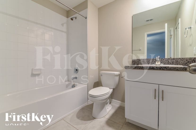 Building Photo - 806 Timeless Moss Dr