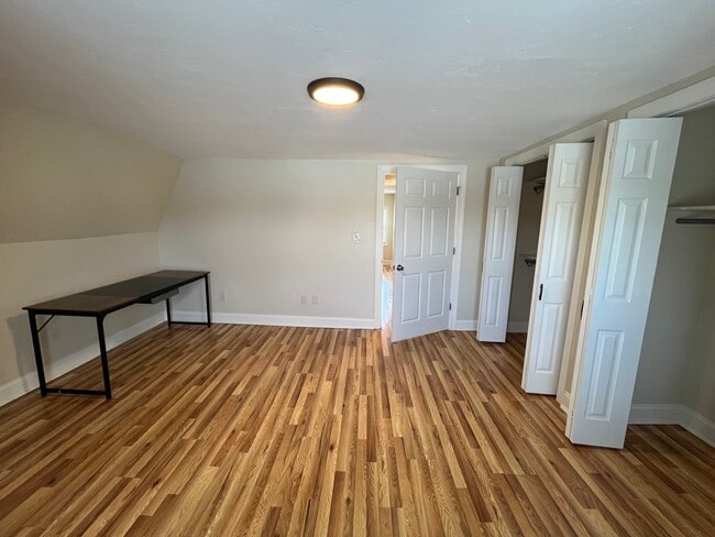 Building Photo - 350 Melwood Ave