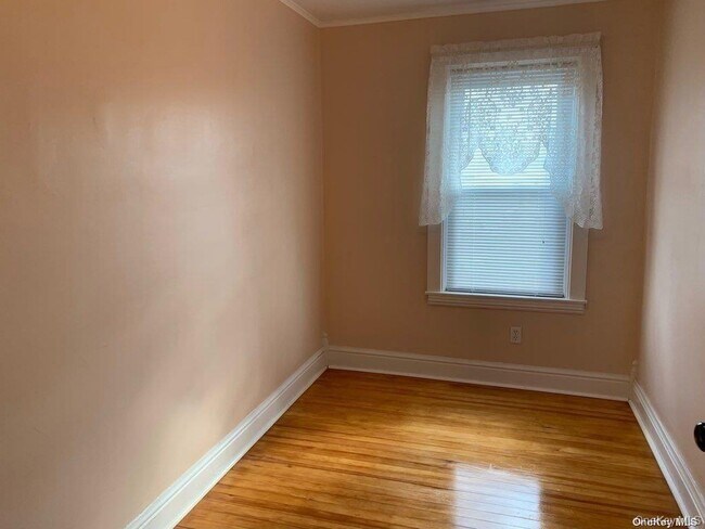 Building Photo - 775 Hummel Ave