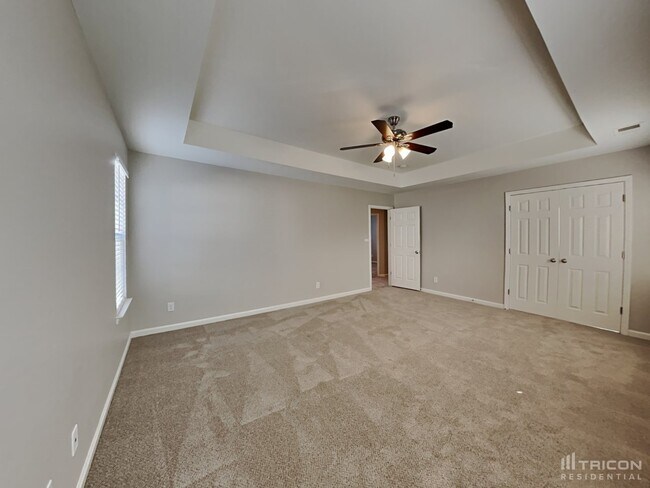 Building Photo - 225 Everett Park Dr
