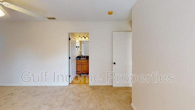 Building Photo - 224 Tarpon Ave