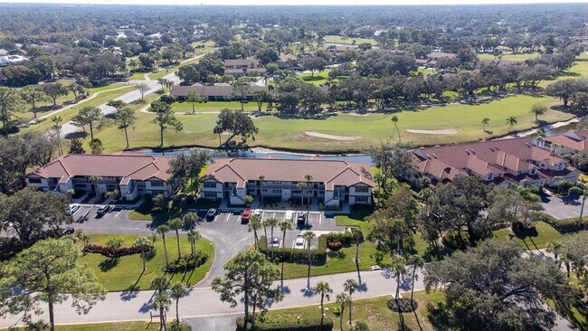 Building Photo - 5630 Golf Pointe Dr