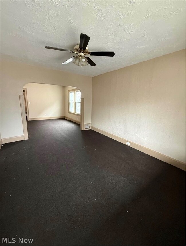 Building Photo - 3147 W 82nd St
