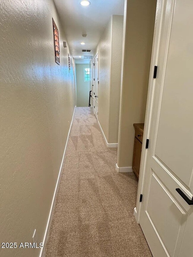 Building Photo - 2909 N 48th St