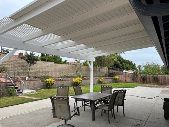 Building Photo - 3276 Valarie Ave