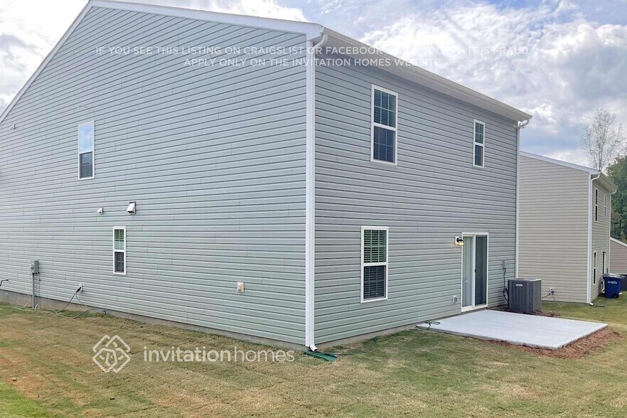 Building Photo - 115 Hazelnut Wy