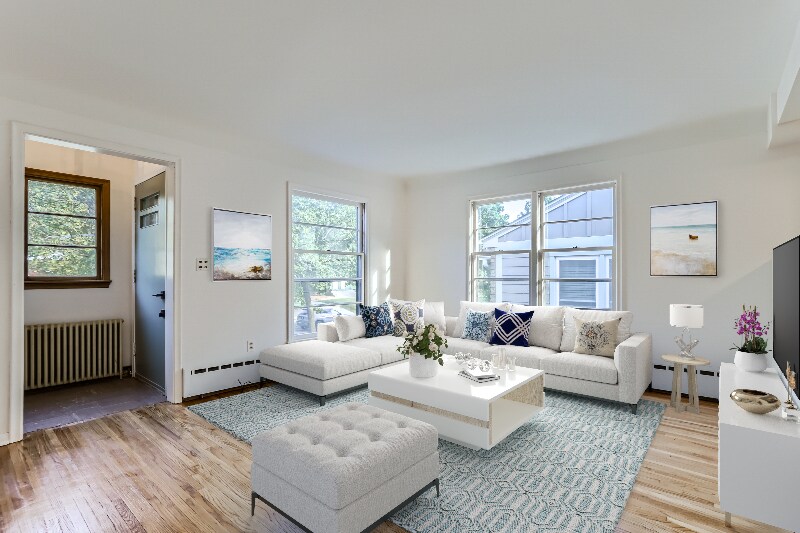 Primary Photo - 2106 Grand Ave S