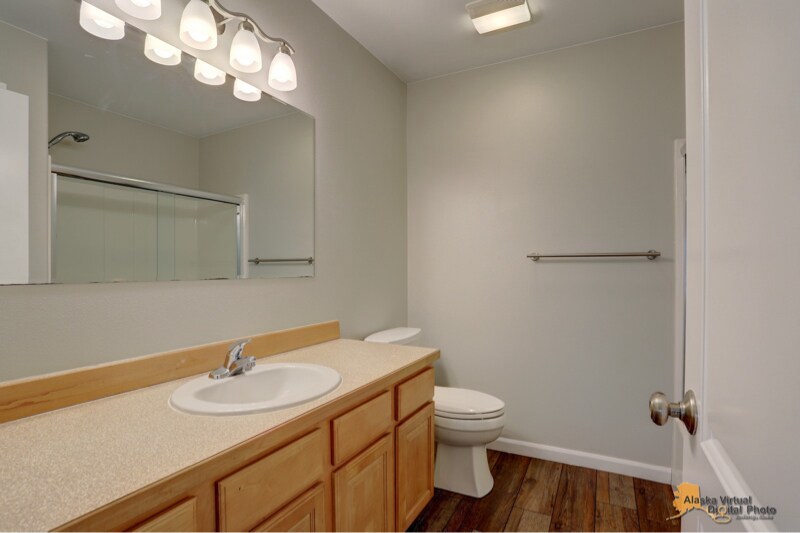 Building Photo - 2813 S Avalon Cir