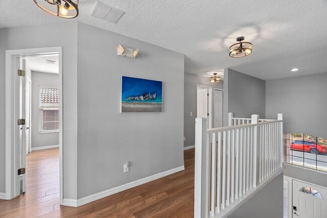 Building Photo - 248 Carrera Ave