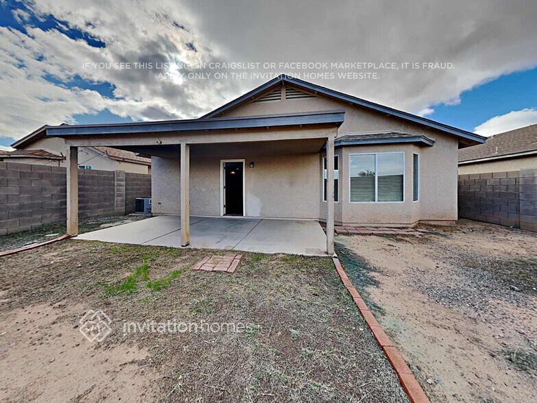 Building Photo - 2752 W Grenadine Rd