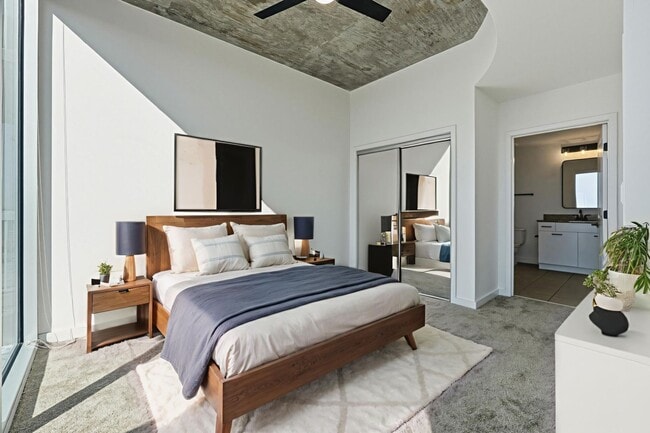 Building Photo - Sought after 1 bedroom on the 29TH FLOOR in the heart of Buckhead!