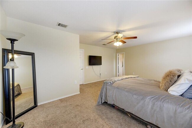 Building Photo - 1432 Anise Dr