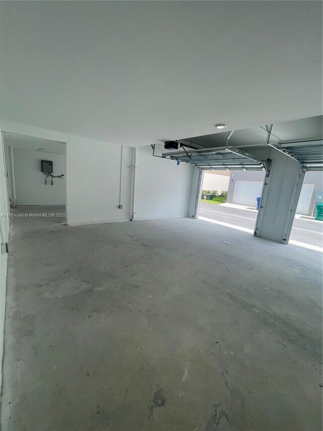 Building Photo - 14585 SW 262nd St