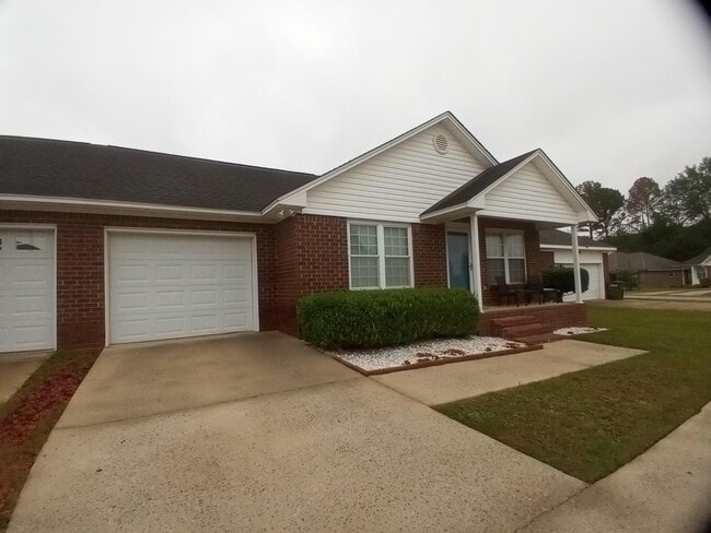Primary Photo - 2212 Dartmouth Dr