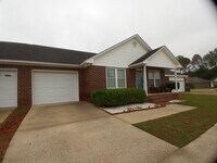 Building Photo - 2212 Dartmouth Dr