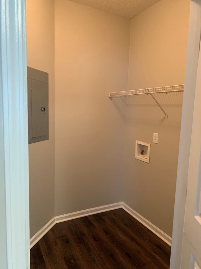 Building Photo - 205 Timber Wolf Trail